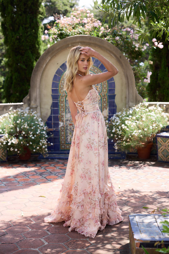 Rosario | Dress in Peach Tapestry