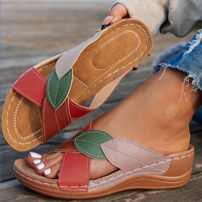 Sauna™ Isla Slip-On Sandals
