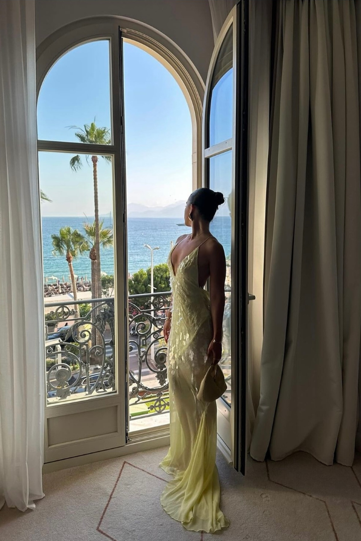 Salome | V-Neck Sleeveless Maxi Dress