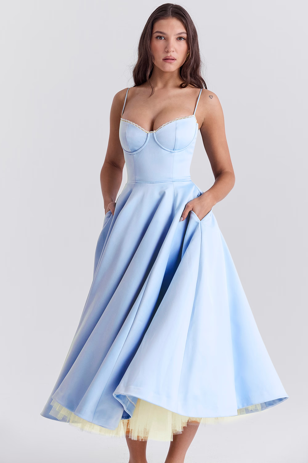 Luce | Midi Dress - QUELLECLASSE