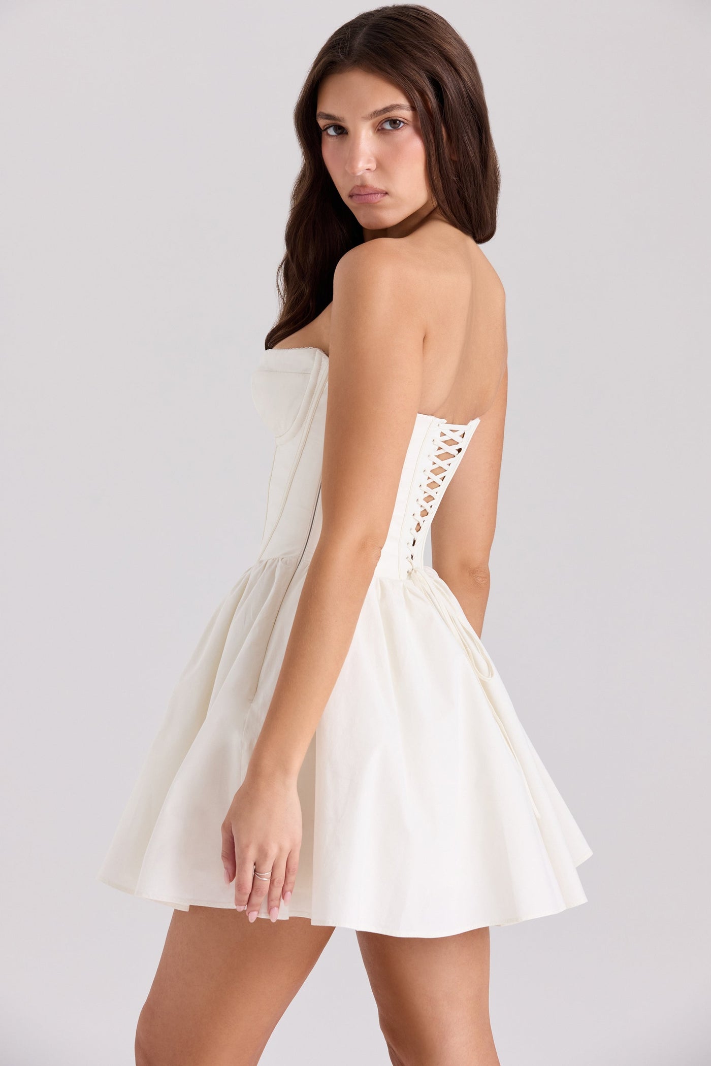 Kristiana | Ivory White - QUELLECLASSE