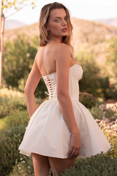Kristiana | Ivory White - QUELLECLASSE